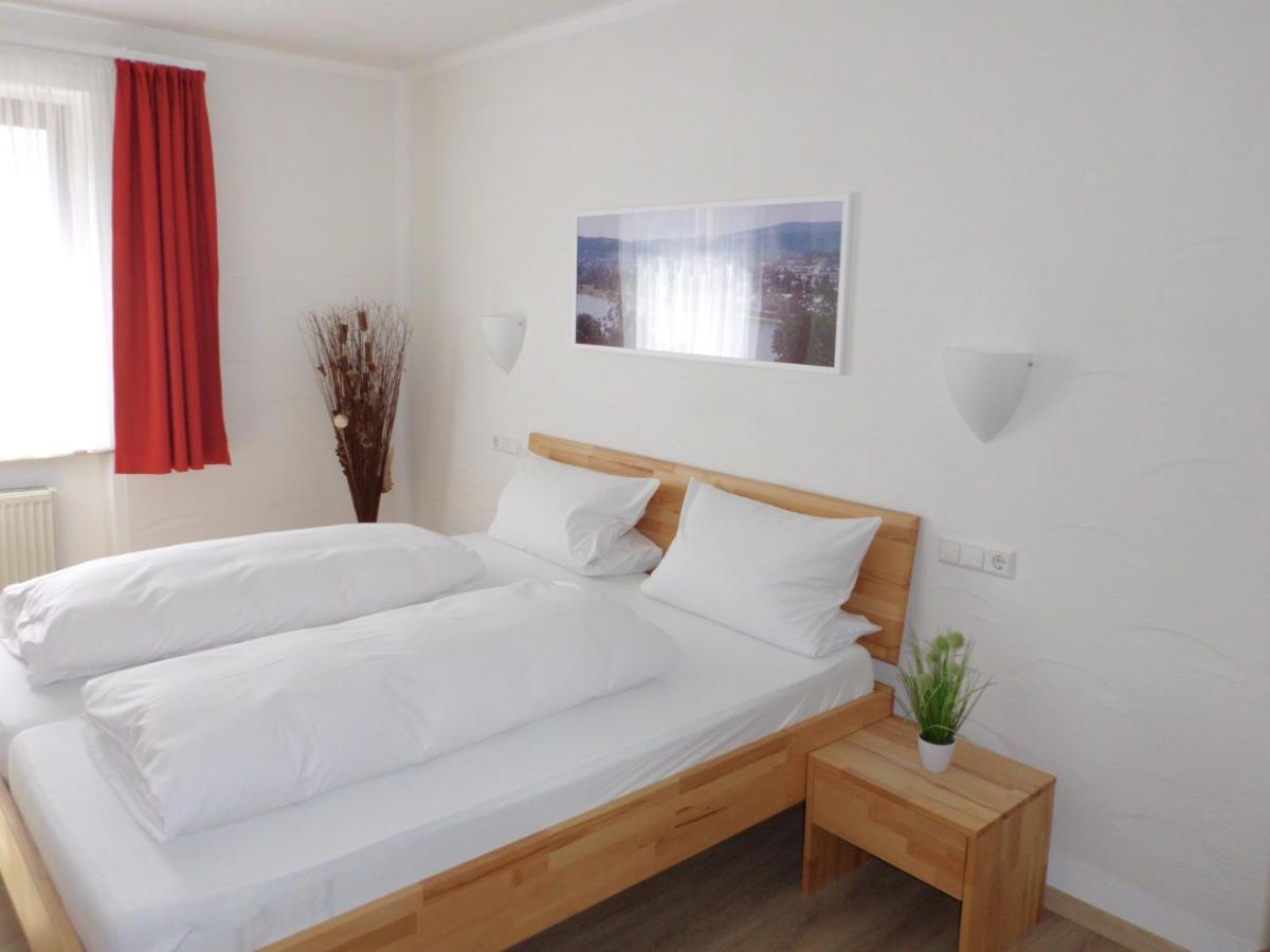 Hotel Restaurant Zur Pfanne Urbar  Экстерьер фото