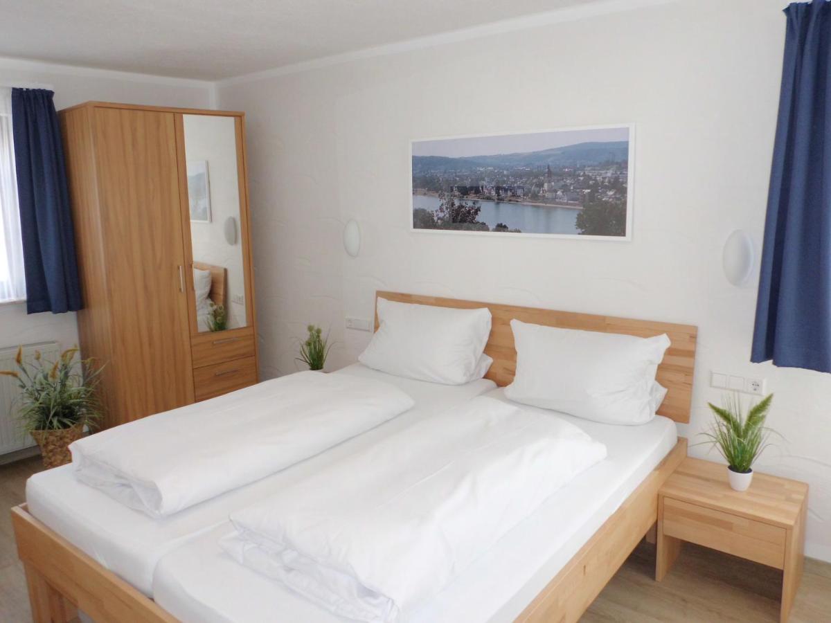 Hotel Restaurant Zur Pfanne Urbar  Экстерьер фото