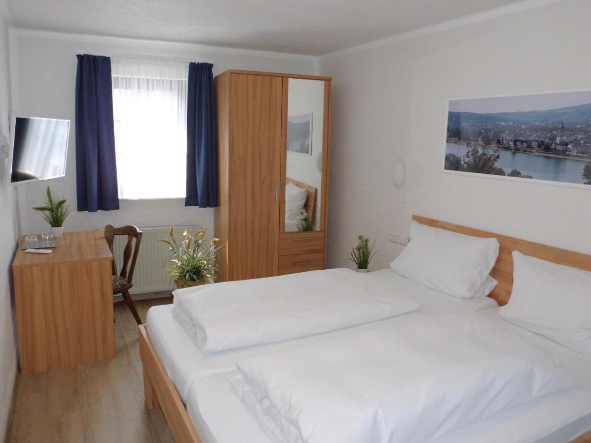 Hotel Restaurant Zur Pfanne Urbar  Экстерьер фото