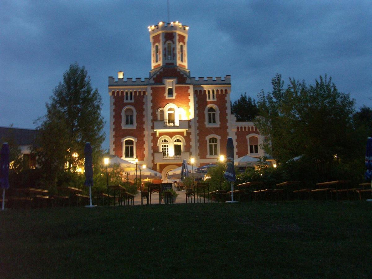Hotel Restaurant Zur Pfanne Urbar  Экстерьер фото